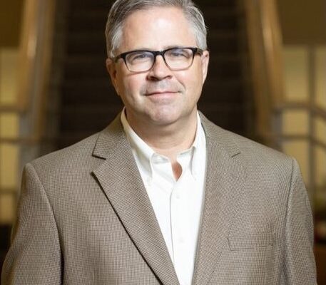 Profile portrait of Harry Van Buren the Z. Lupton Patten Chair of Business Ethics.