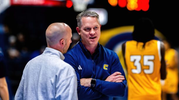 Photo of Dan Earl, courtesy of Ray Soldano/GoMocs.com