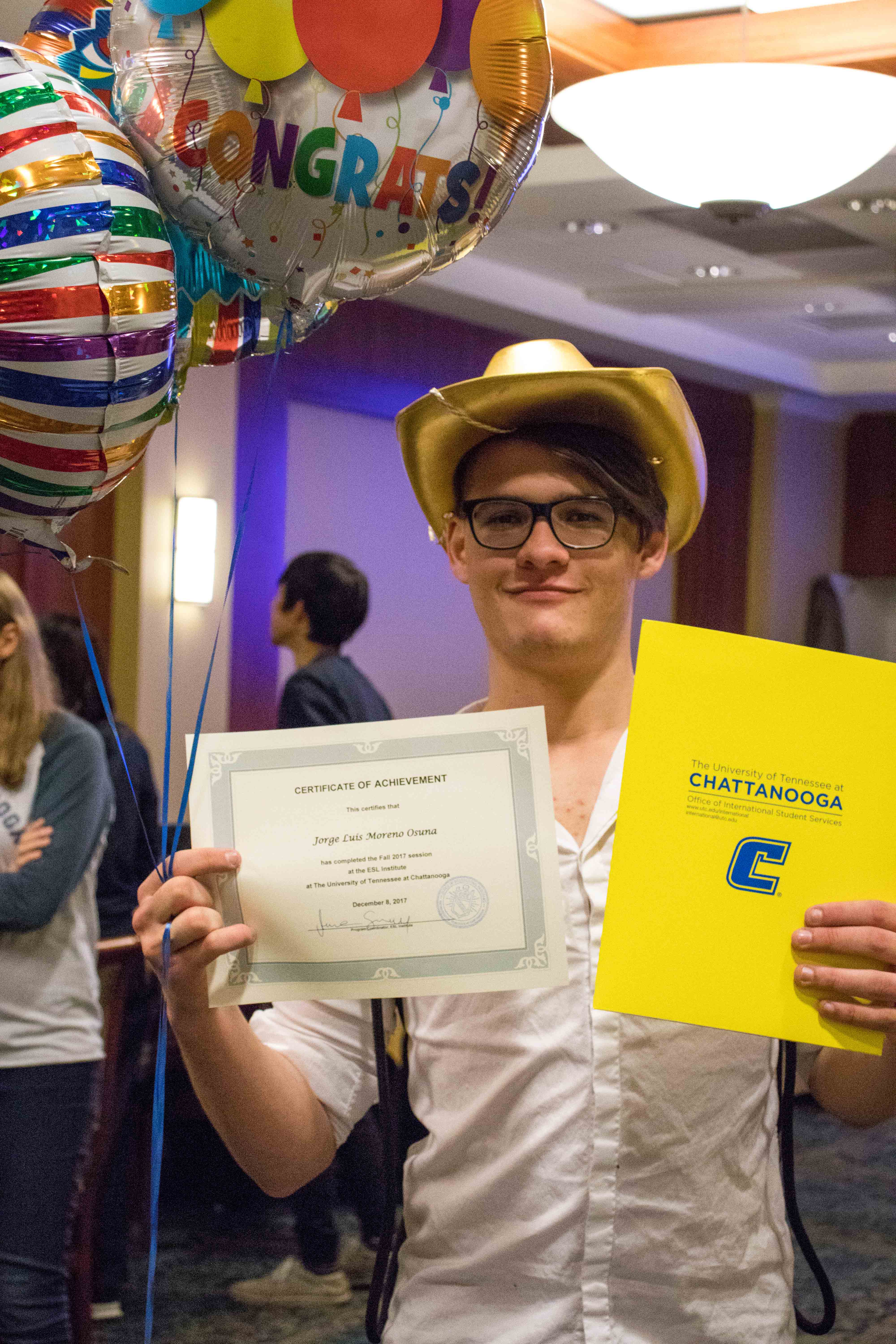 Jorge receives certificate of achievement
