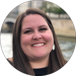 Laura Cagle headshot