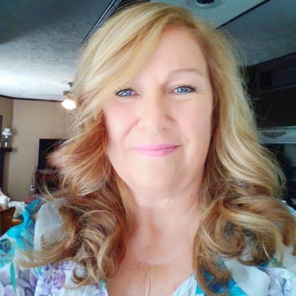 Suzette Bowers headshot