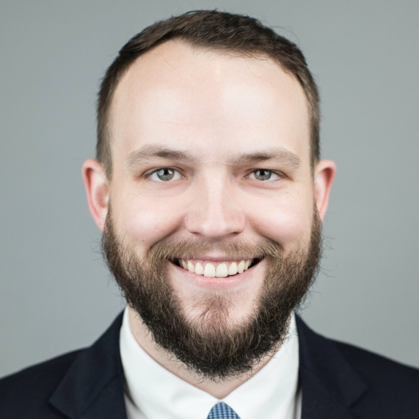 Tyler Yount headshot