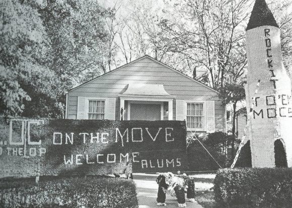 Photograph of Phi Mu's homecoming decorations.