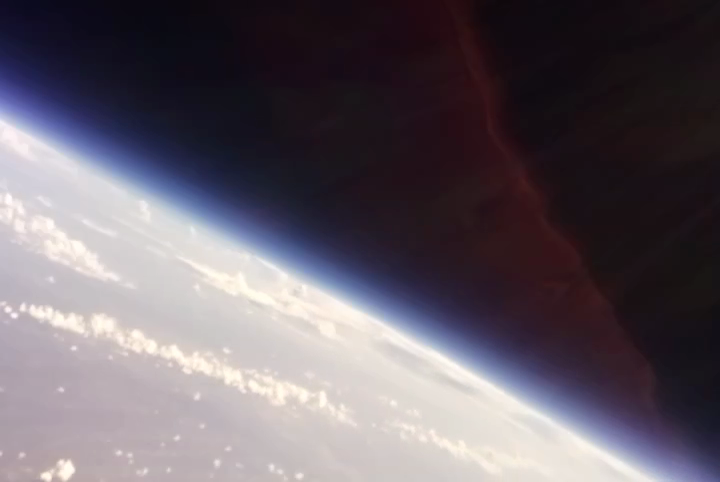 Earth contour captured shortly after the balloon payload began its descent.