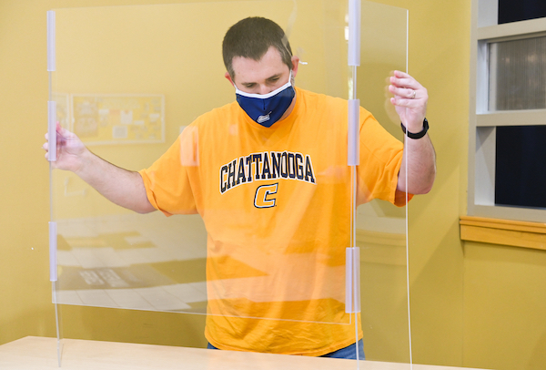 Plexiglas barriers are being set up around campus to help prevent the spread of coronavirus.