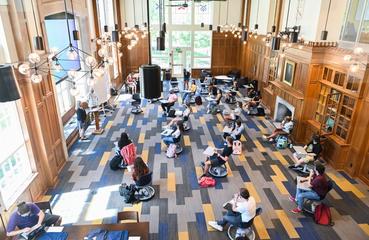 Students gather in the common room of the Honors College in the Guerry Center.