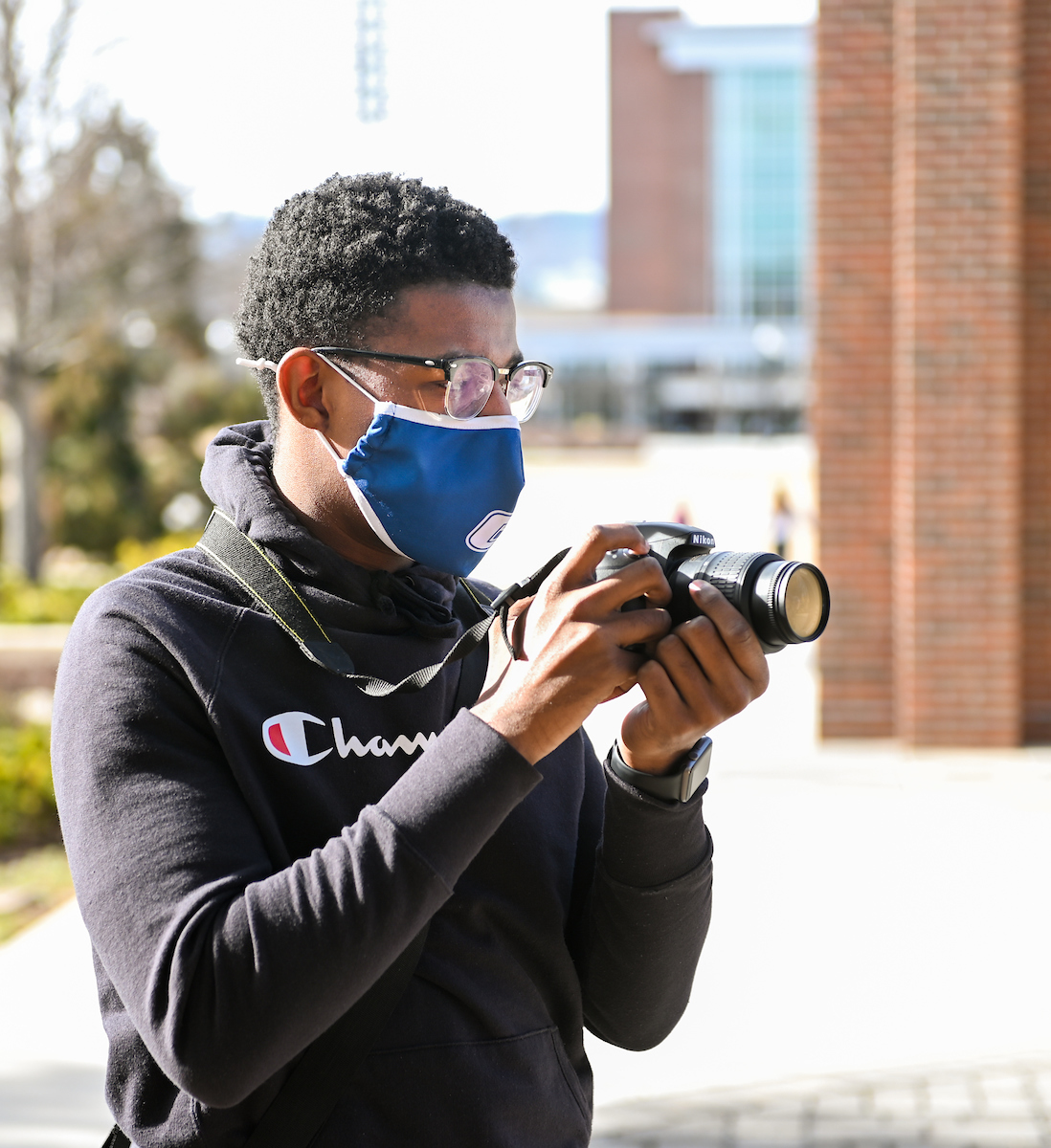 Photojournalism taught by Billy Weeks.