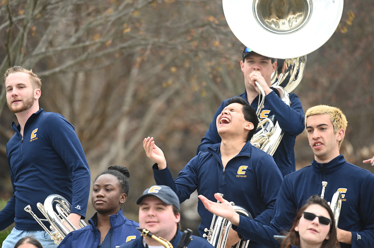 Celebration on Chamberlain Field for 2022 men's basketball team.