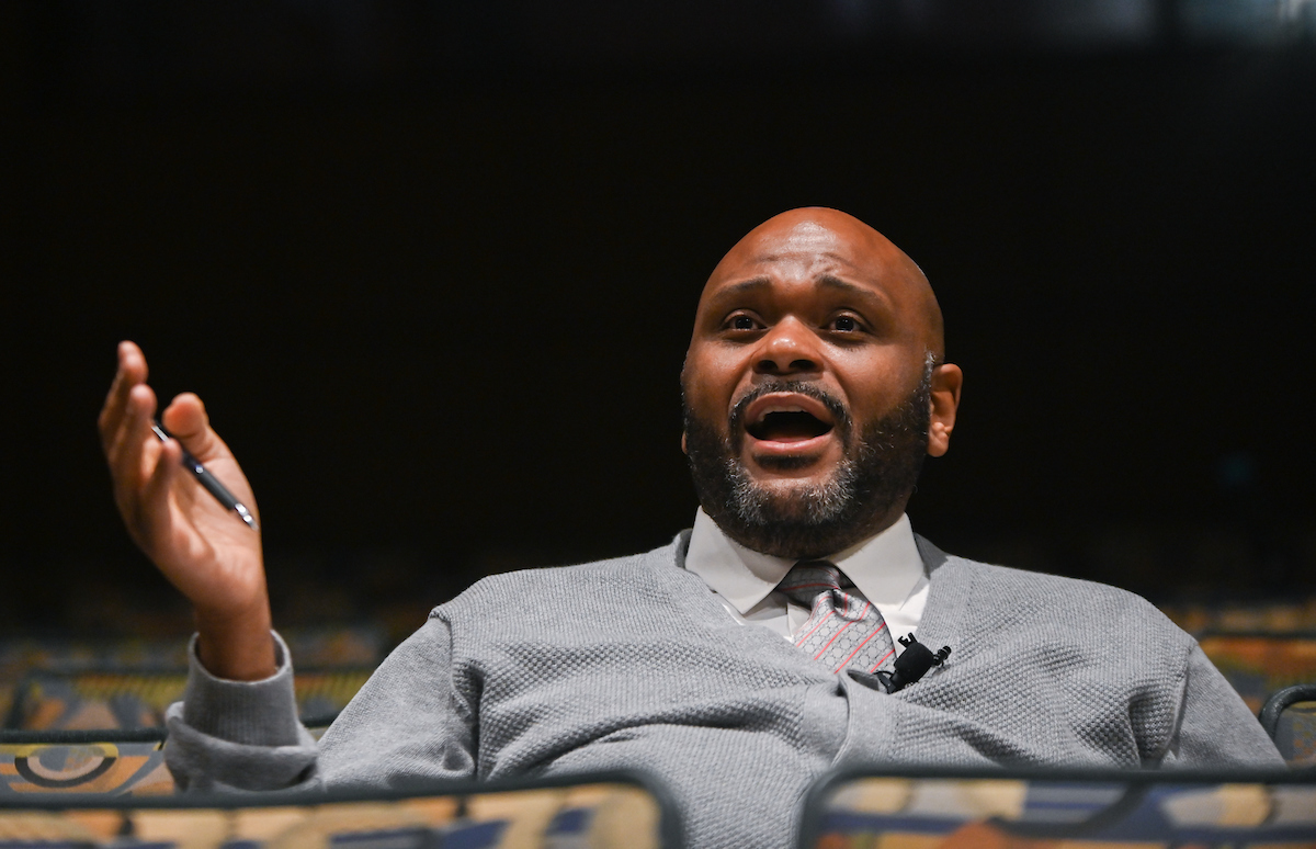 Ruben Studdard works with the Chattanooga Singers, Monday, March 7, 2022 during a Master Class in the University Center auditorium.