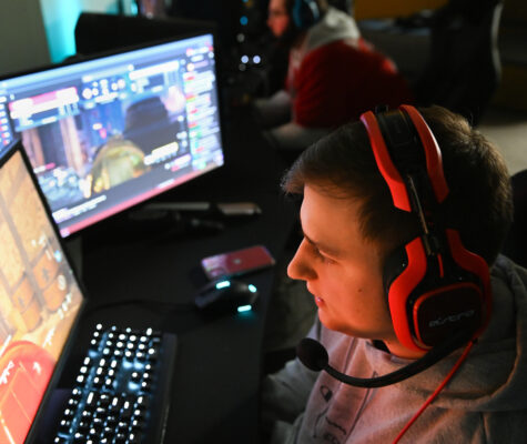 The esports team plays Call of Duty, Tuesday, Feb. 1, 2022 in West Campus Housing.