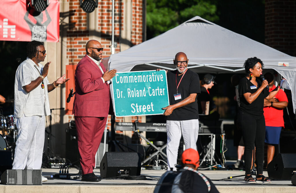 Ruben Studdard and Roland Carter