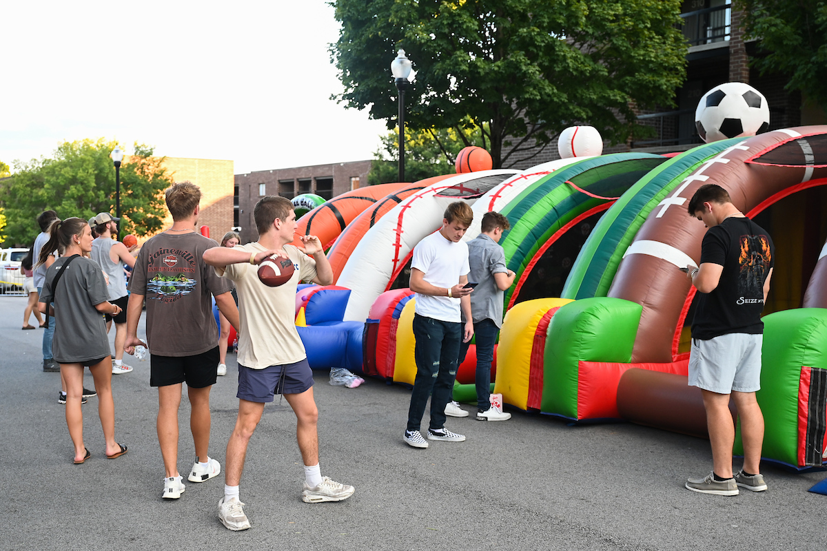 Mocs Under the Big Top, Thursday, Aug. 18, 2022