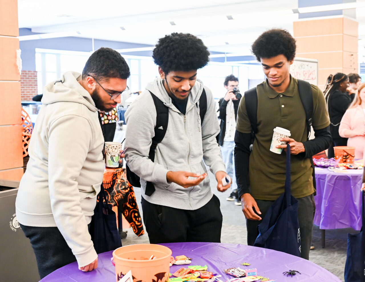 Library Halloween open house and costume contest, Monday, Oct. 31, 2022