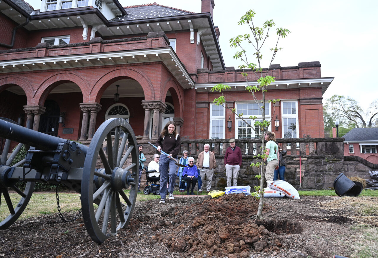 UTC Arbor Day celebration, Friday, March 31, 2023 in front of the Patten House. Hill Craddock, professor Students Nick Funk, green Zach Anderson, blue shirt Anesa Katana, dark shirt