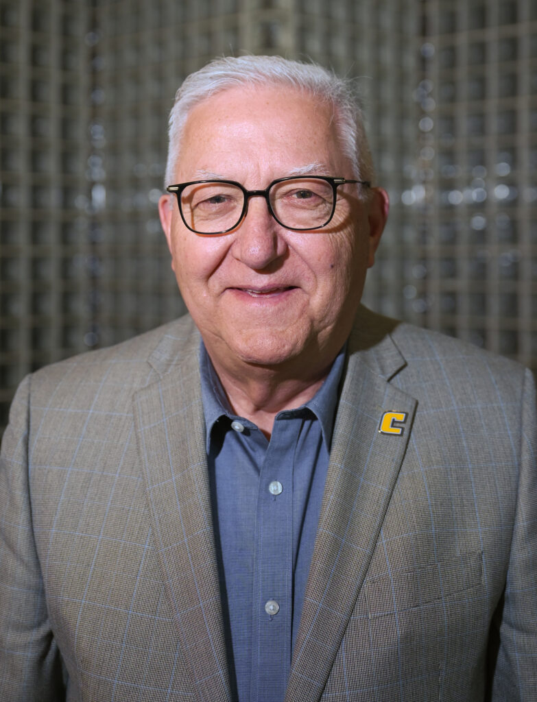 Dr. Reinhold Mann