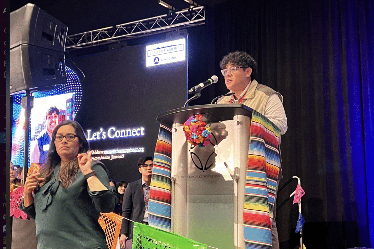 Mateo Jimenez spoke at the National Digital Inclusion Alliance in San Antonio (photo courtesy of Mateo Jimenez).