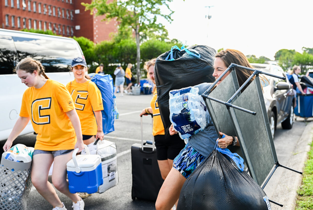 Move In, Wednesday, Aug. 16, 2023 at UC Foundation housing