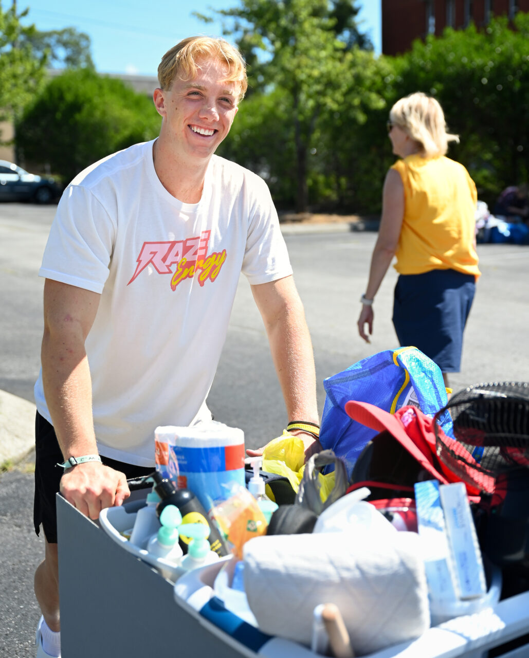 Move In, Wednesday, Aug. 16, 2023 at UC Foundation housing