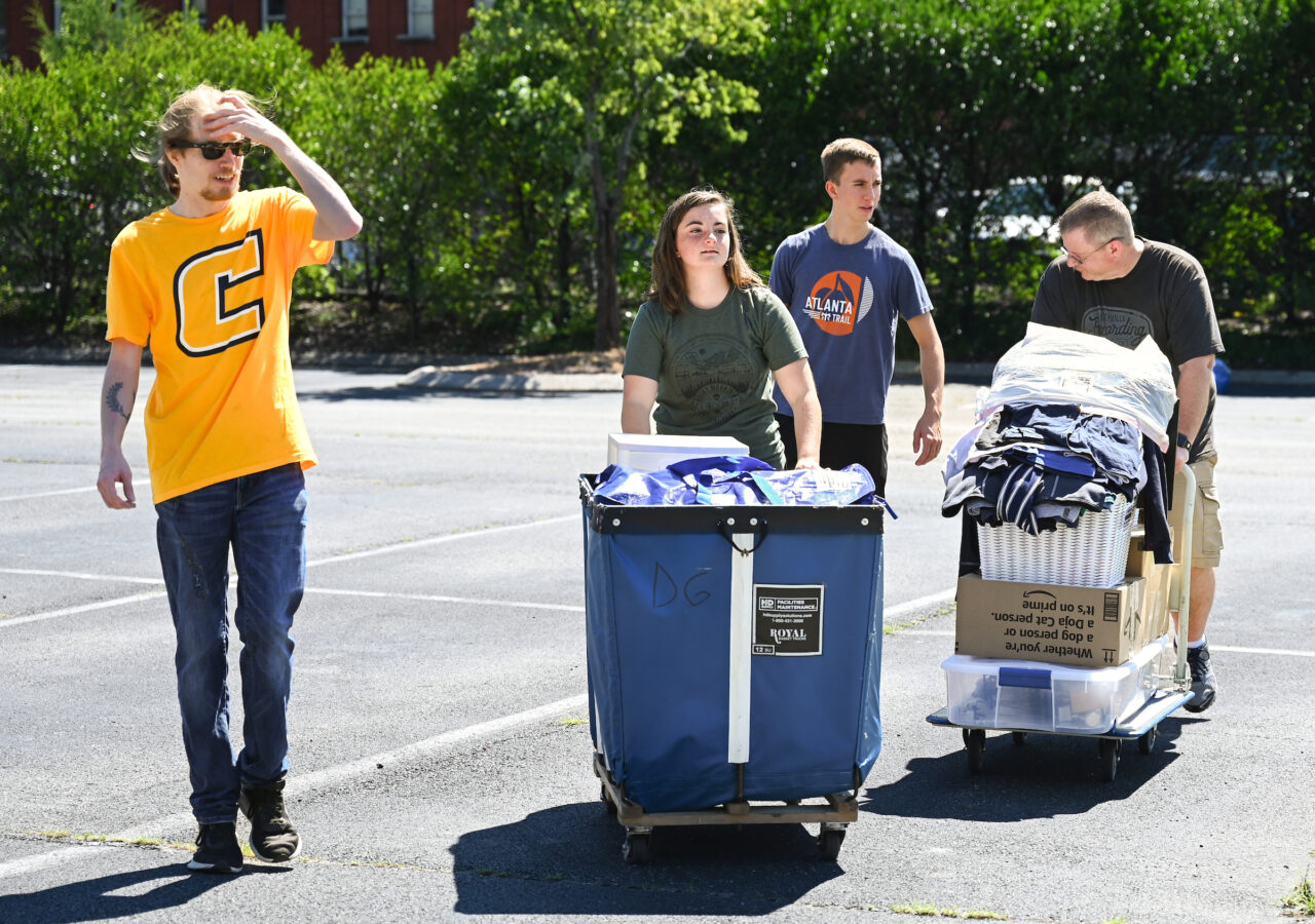 Move In, Wednesday, Aug. 16, 2023 at UC Foundation housing