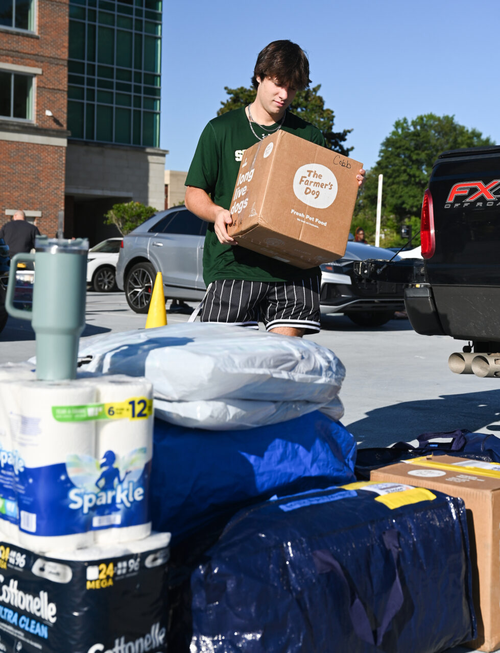 Move In Thursday, Aug. 17, 2023