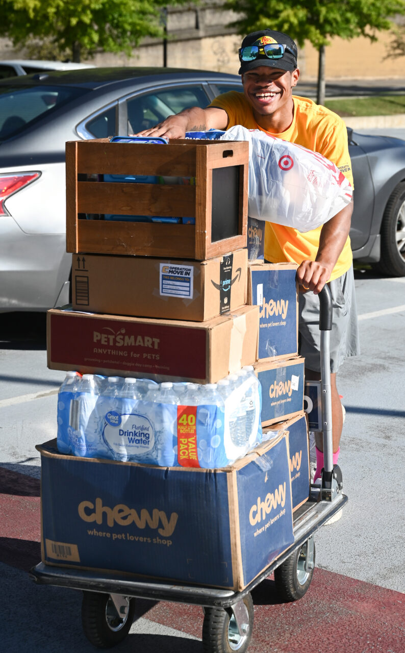 Move In Thursday, Aug. 17, 2023