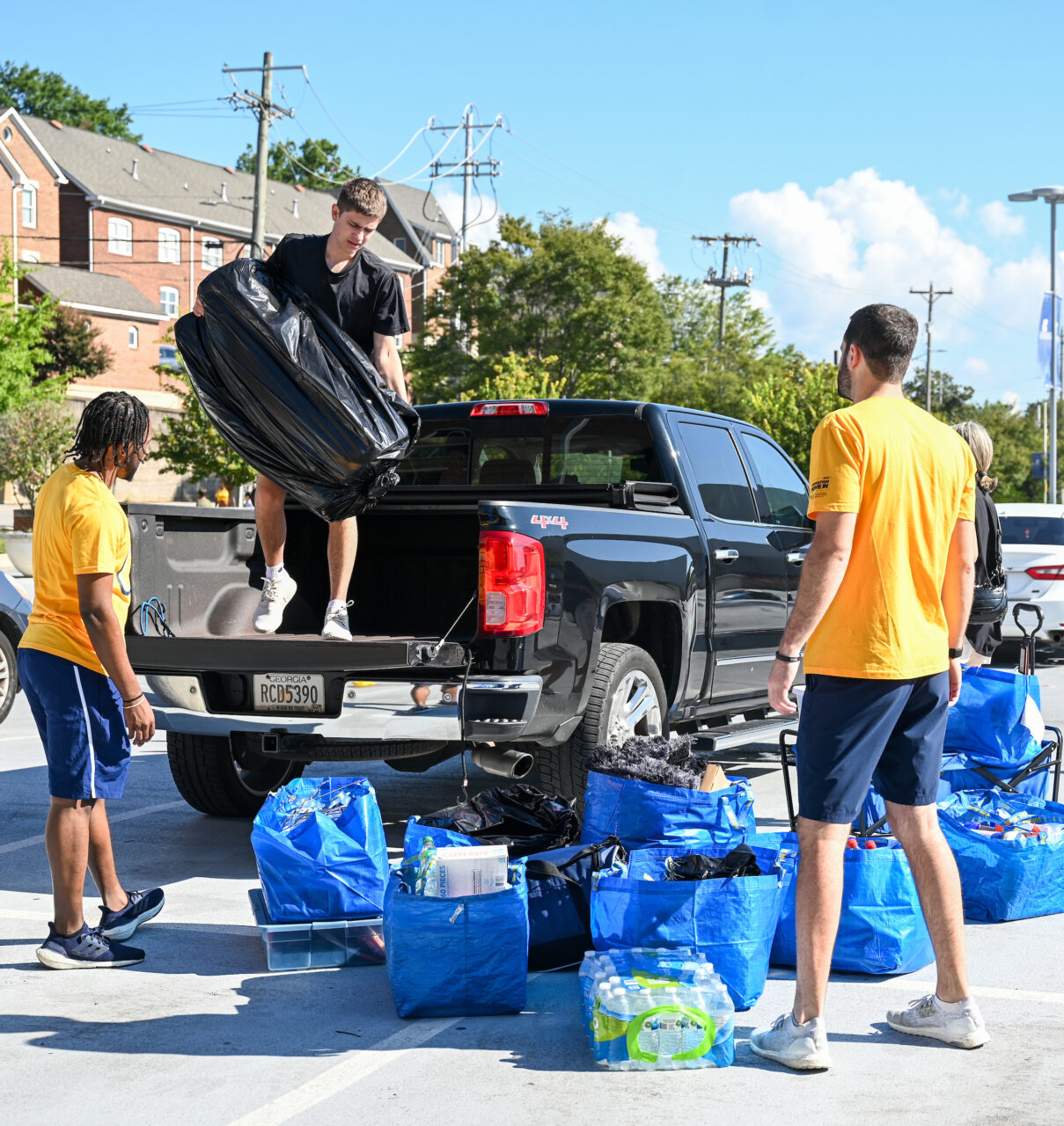 Move In Thursday, Aug. 17, 2023