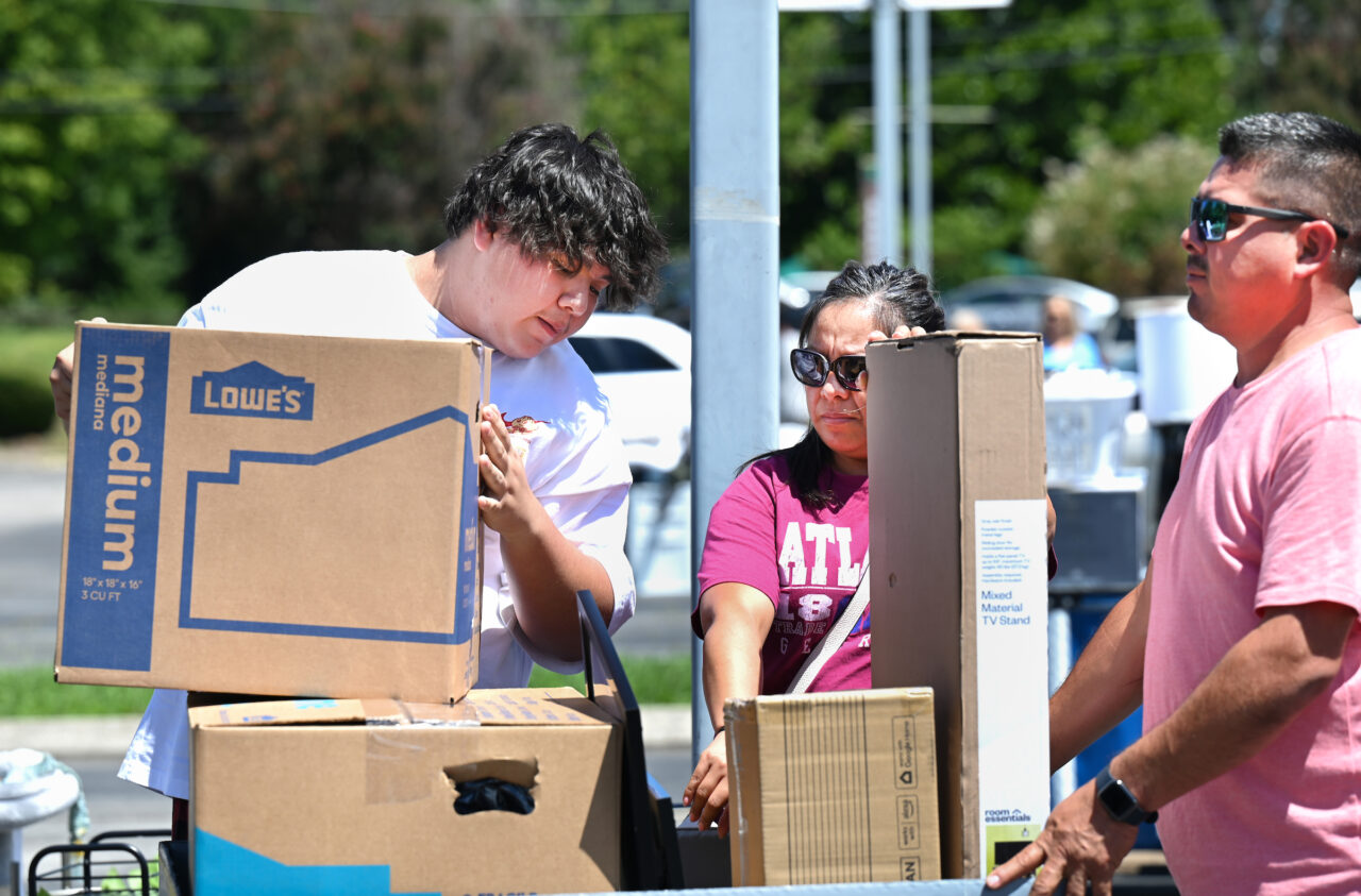 Move In Thursday, Aug. 17, 2023