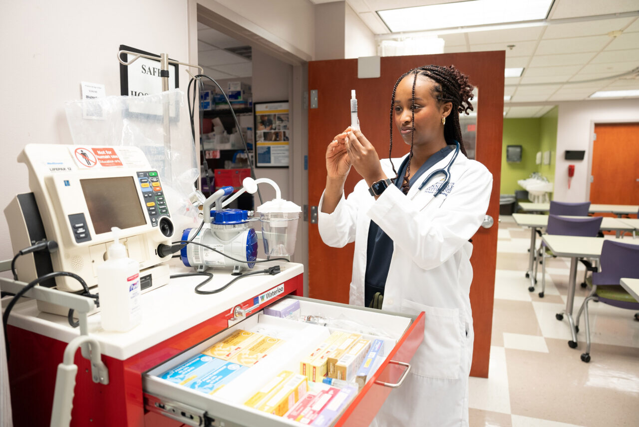 Emmanuella Ingabire, a senior in the UTC School of Nursing, was one of six statewide recipients of BlueCross BlueShield of Tennessee Foundation BlueCross Power of We Scholarships (photo credit: Eric Lisica/BlueCross BlueShield of Tennessee).
