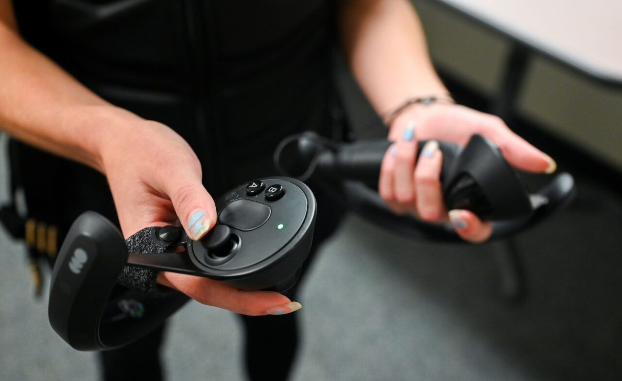 Virtual Reality Research-23