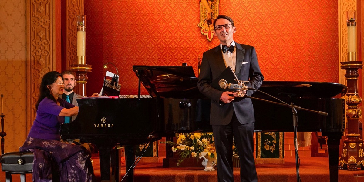Jeremy Huw Williams has performed in North and South America, Australia, China, India and across Europe, appearing in more than 60 operas (photo credit: jeremyhuwwilliams.com).
