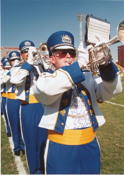 1997 Members of the Marching Mocs at Halftime