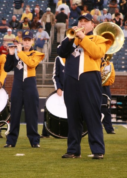 2009 Marching Mocs at Homecoming