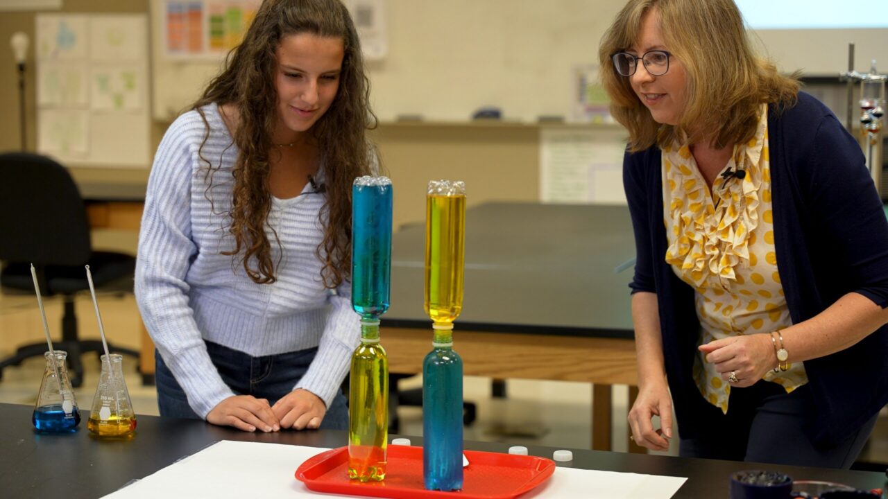 Baylor School ninth grader Aubrey Martell, one of the hosts of Tennessee STEM Explorers, recently came to UTC to meet with Assistant Professor Stephanie Philipp for a series of scientific experiments. Photo by Sam Blevins.