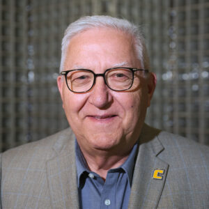 Dr. Reinhold Mann