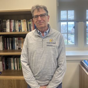 Dr. Thomas Lyons