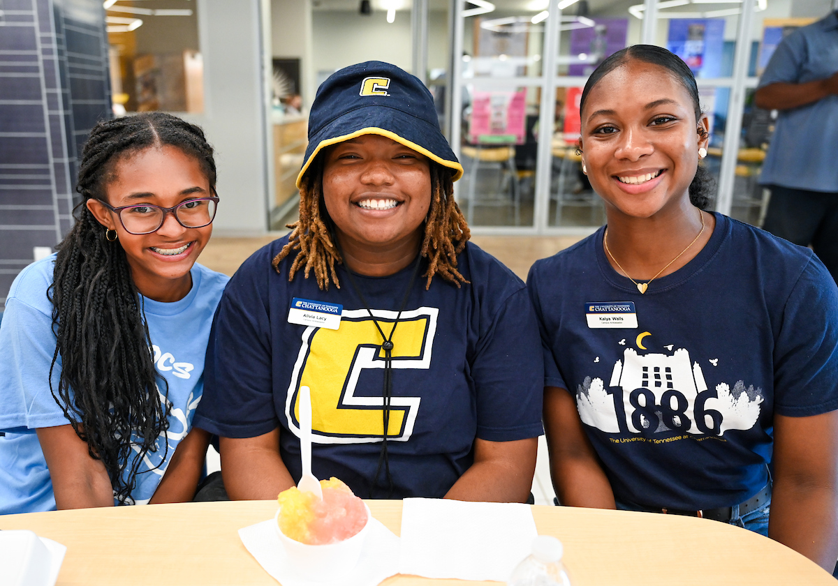 Staff, faculty, students and summer program members participated in a Juneteenth celebration in Lupton Hall on June 14. Photo by Angela Foster.
