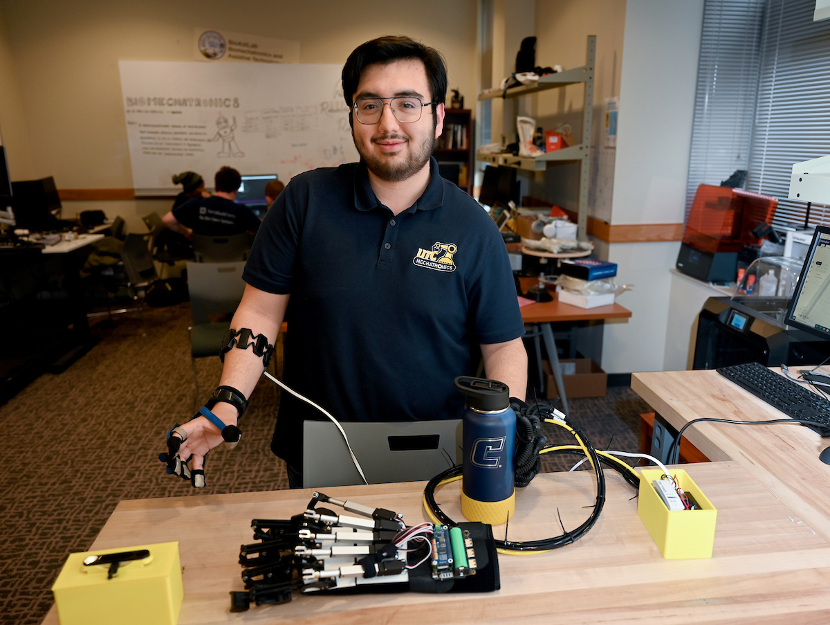 Juan Pena and Erkan Kaplanoglu talk Tuesday, April 2, 2024 about a project that they are working on.