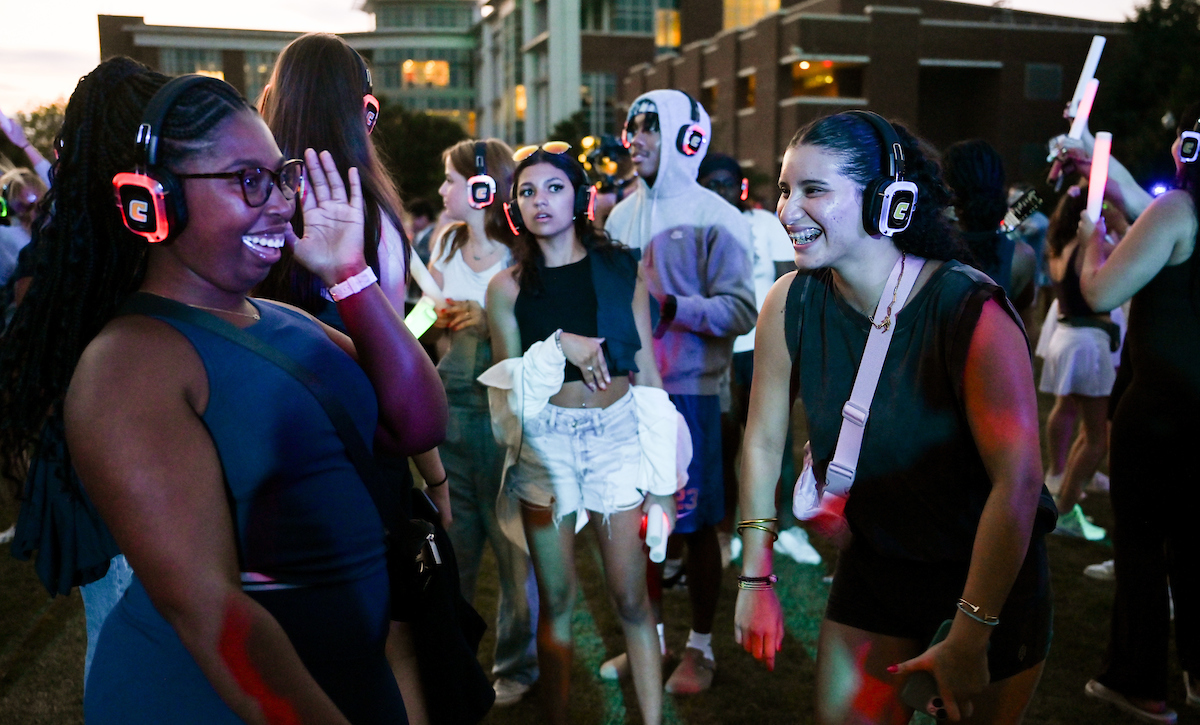 Headphone Disco, Wednesday, Aug. 21, 2024