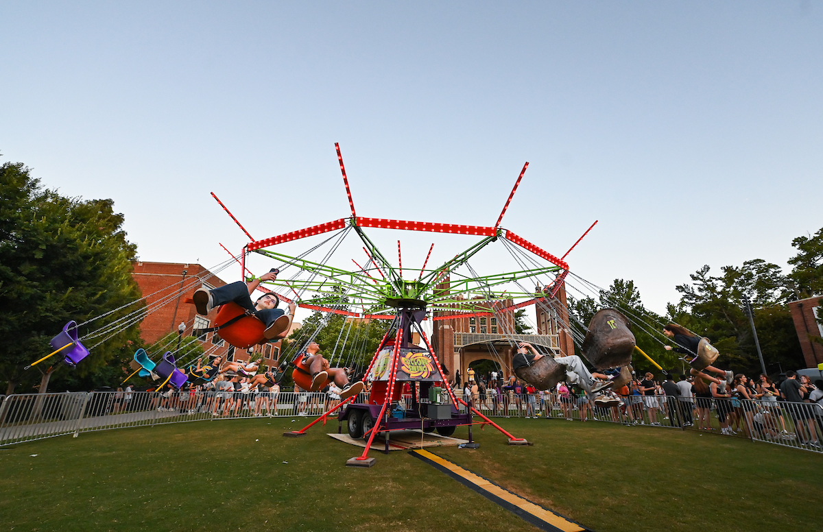 Oak Street Roast, Sunday, Aug. 18, 2024 on Chamberlain Field.