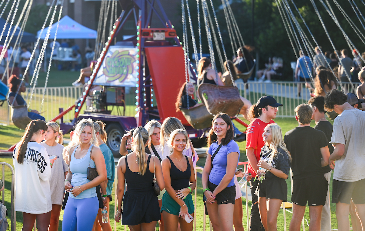 Oak Street Roast, Sunday, Aug. 18, 2024 on Chamberlain Field.