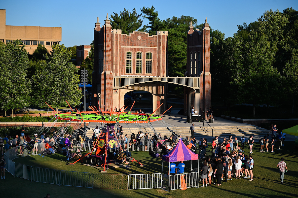 Oak Street Roast, Sunday, Aug. 18, 2024 on Chamberlain Field.