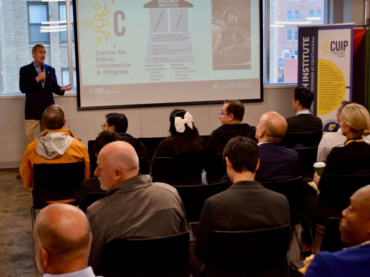 UTC Chancellor Steven R. Angle talked to Chattanooga Connect attendees during an Oct. 23 session in the Edney Building. Photo by Gina Stafford.