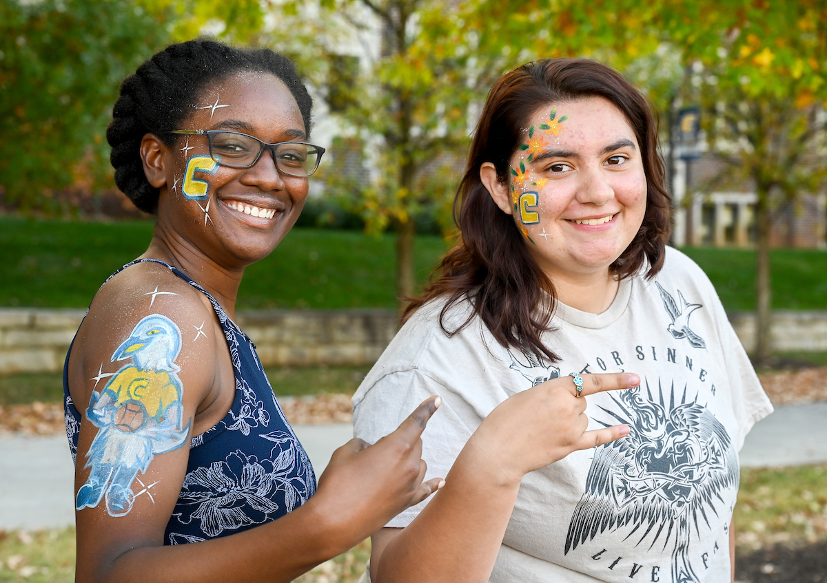 Students Ja'Toria Powell and Olivia Miller attend the 2023 First Gen Week kickoff. Photo by Angela Foster.