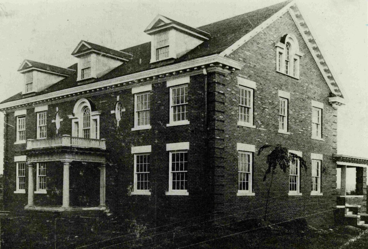 The Advancement House, or President’s Home as it was known in 1910. Courtesy of the University of Tennessee at Chattanooga Special Collections.