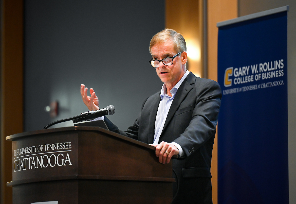 Charlie Brock, founder of the Chattanooga Quantum Collaborative, was the keynote speaker at the Gary W. Rollins College of Business 2024 Entrepreneurship Breakfast. Photo by Angela Foster.