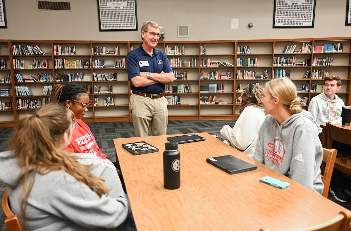 Chancellor Angle talks to students at Ooltewah High School in 2023 as part of a UT System Tennessee Promise visit.