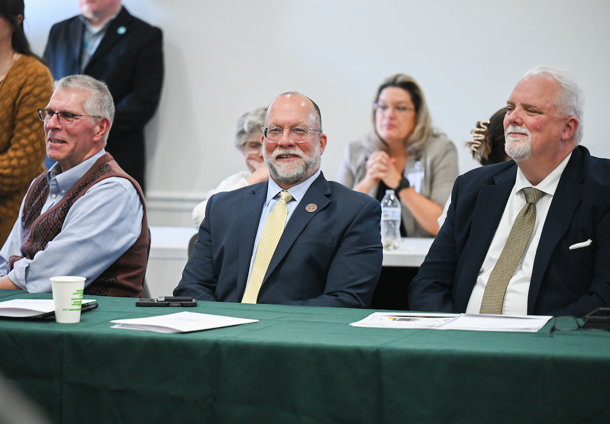 UTC faculty, staff and students, along with elected officials, attend the ribbon cutting for the Mobile Moc clinic Tuesday, Mar. 25, 2025 at the Rhea County Welcome Center.