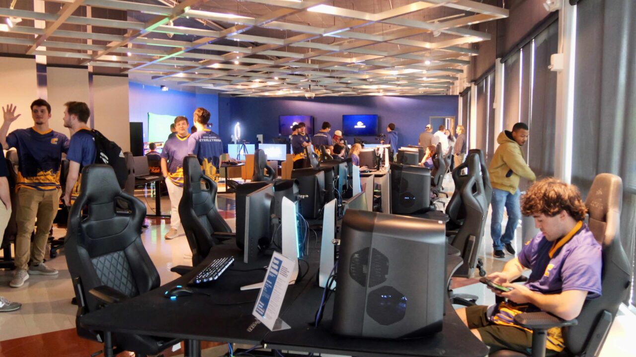 Esport team members recently gathered at Maclellan Gym for Media Day. Photo by Mallori Crocker.