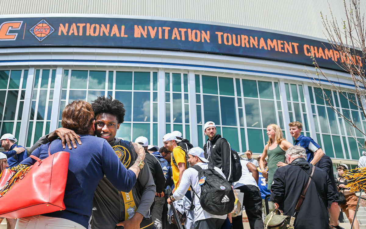 Men’s basketball team members return to McKenzie Arena Friday, Apr. 4, 2025 after winning the NIT tournament in Indianapolis, IN.