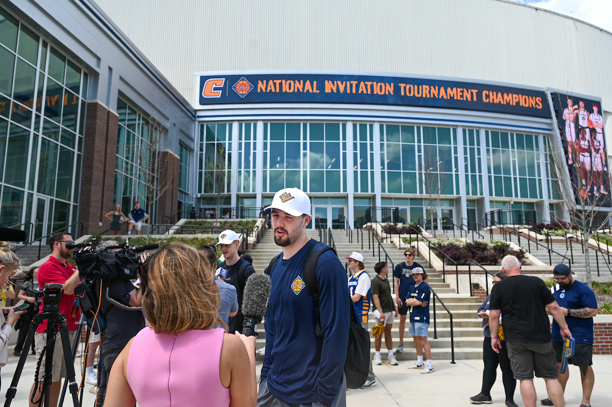 Men’s basketball team members return to McKenzie Arena Friday, Apr. 4, 2025 after winning the NIT tournament in Indianapolis, IN.